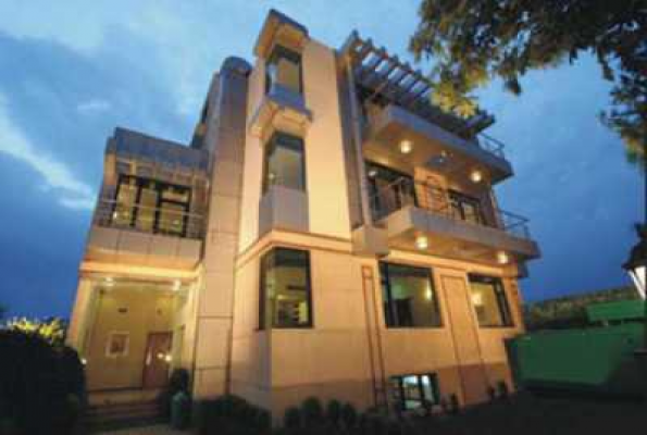 Imperial Apartments 2