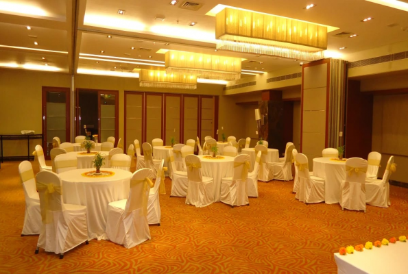 Royal Orchid Central 4