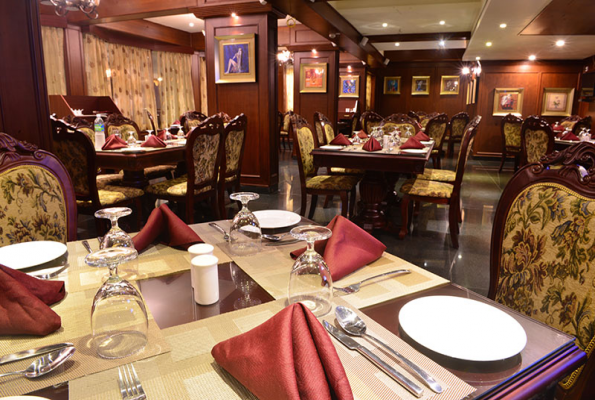 Seasons Hotels & Resorts 1