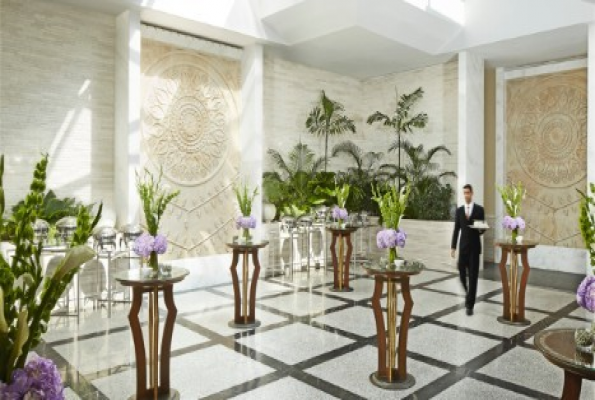 Four Seasons Hotel 1