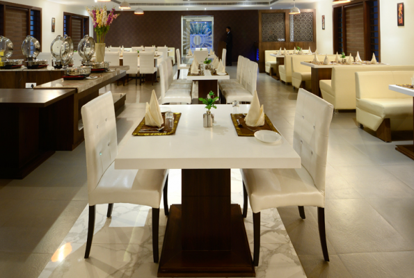 Hotel The Taj Vilas 3