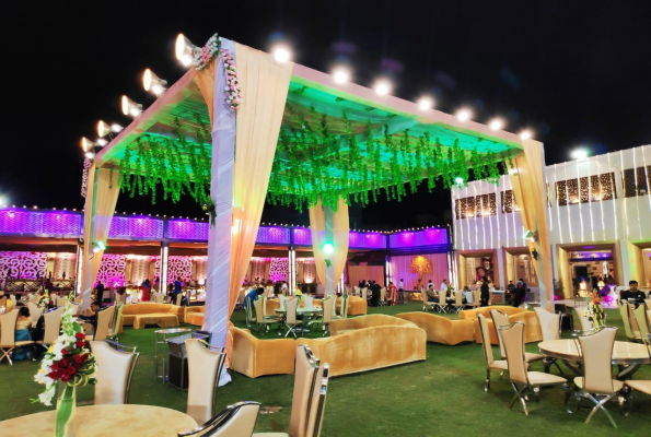 Golden Castle Party Lawns