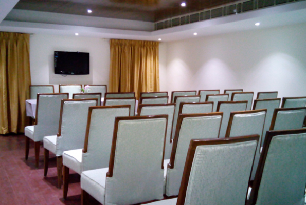 Oxford Inn Business Hotel 2