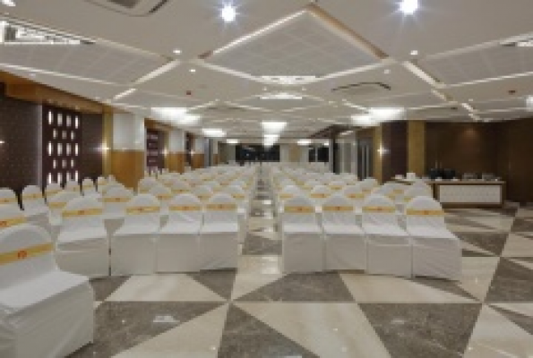 Hotel Pragati The Grand 2
