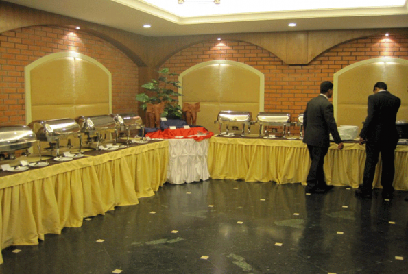 SFO Hotel & Suites 4