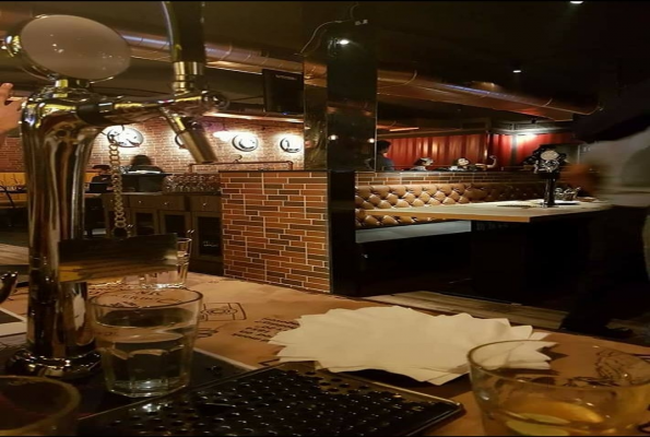 Road House Cafe Bar 2