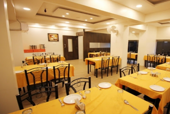 Carrots Restaurant 5