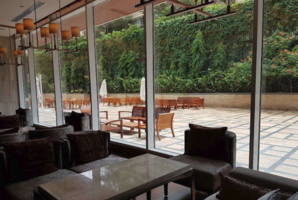 Shangri La Hotel Bangalore 3