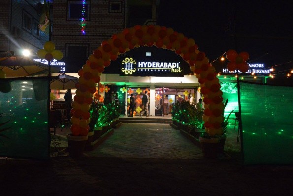 Hyderabadi Hut Sarkhej