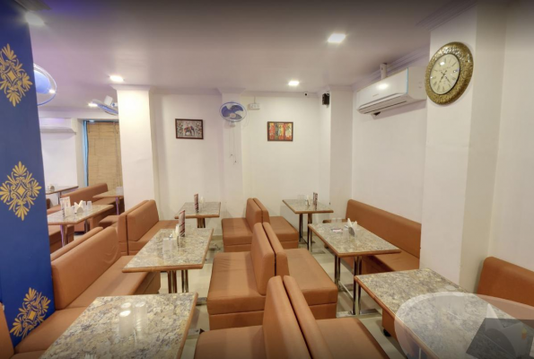 Raj Alpahar Restaurant 3