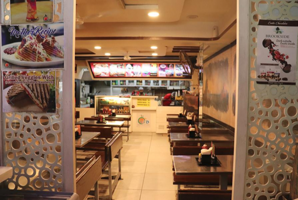 Lcd Restaurant & Juice 3