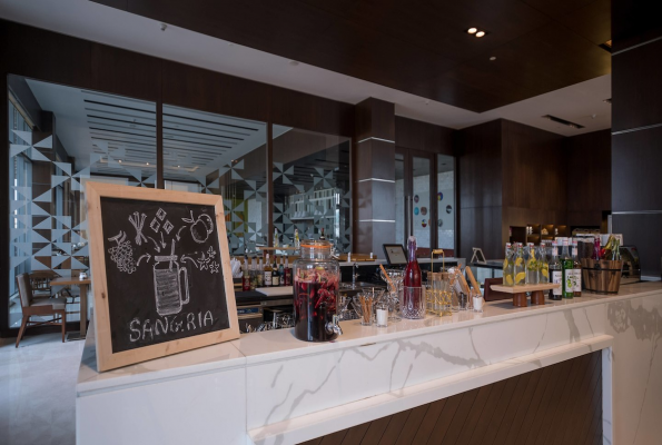 Courtyard By Marriott 4