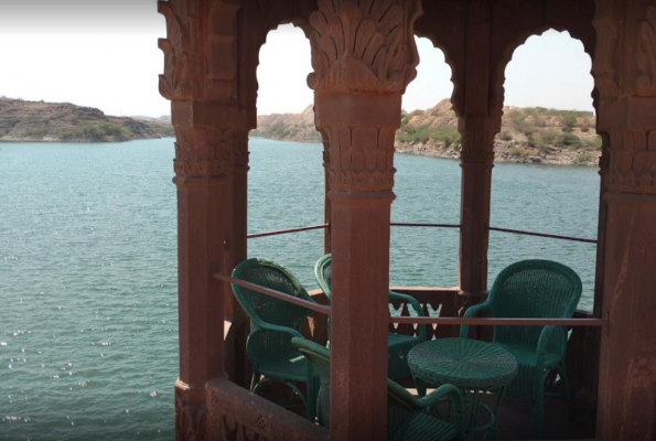 WelcomHeritage Bal Samand Lake Palace 5