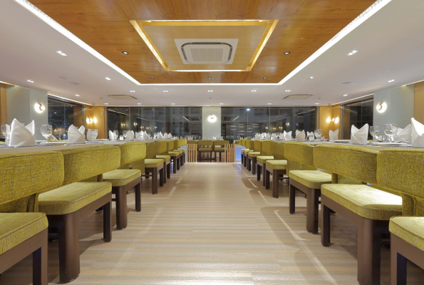 Hotel Silver Heights 4