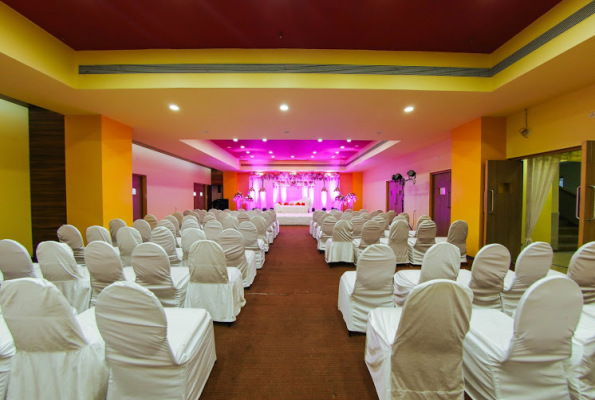 Ashwith Family Dining Bar 1