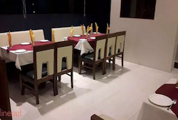 Apoorva Family Restaurant And Bar