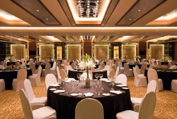 Gokulam Grand Hotel & Spa 1