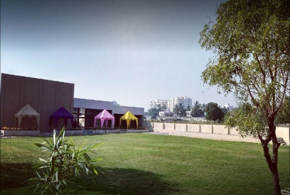 Utsav Banquets And Lawn 3