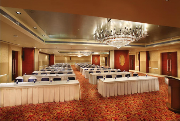 Mahagun Sarovar Portico Hotel