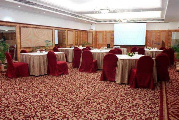 Ramada Plaza Palm Grove 3