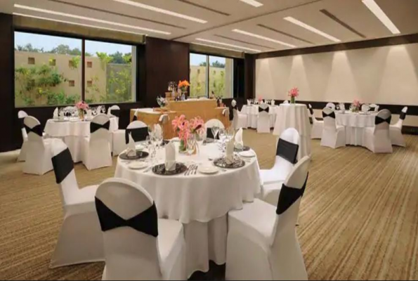 Hilton Bangalore Embassy Golflinks 2