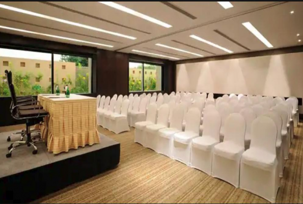 Hilton Bangalore Embassy Golflinks 2