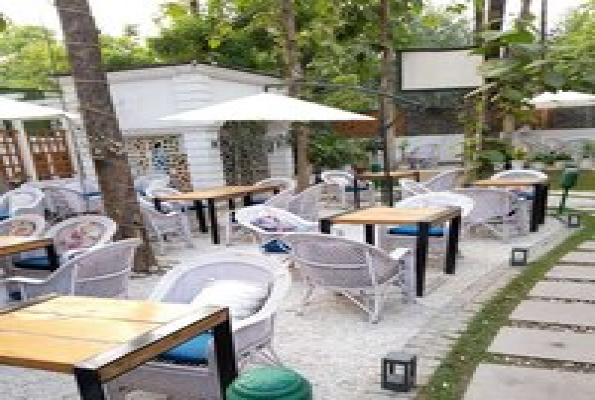 The Pebbles Bistro And Bar 2