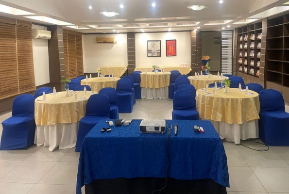 Treehouse Hotel Club And Spa