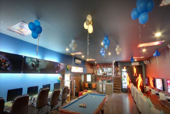 Play 360 The Gaming Lounge 4