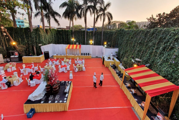 Peninsula Grand Hotel 4