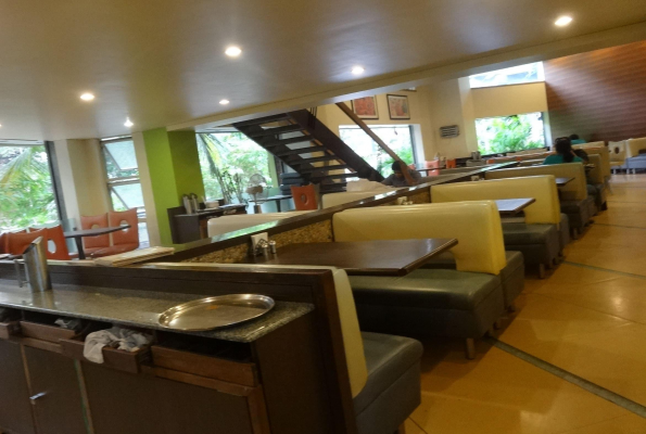 Abhishek Veg Restaurant 3