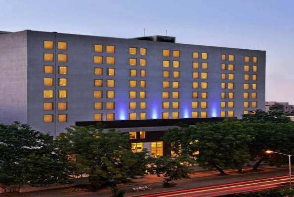 Fairfield By Marriott Ahmedabad 3