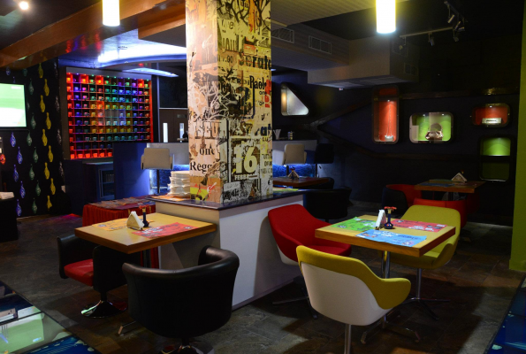 Criscendo Cafe N Lounge