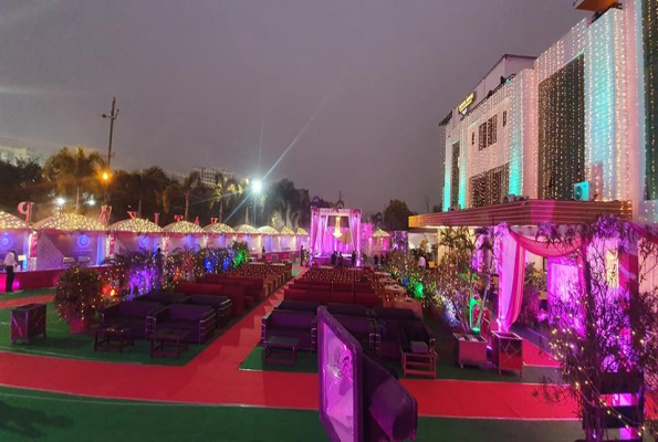 Vatika Premier Hotel 4