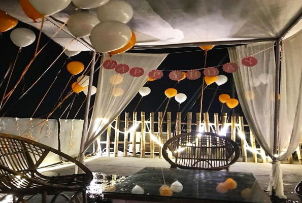 Infamous Bistro And Bar 1