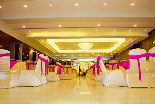 Hotel Dng The Grand 4