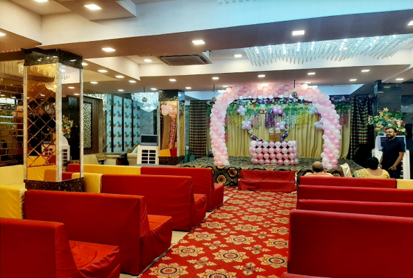 Crystal Hotel And Banquet