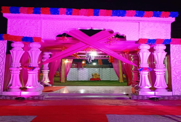 The Royal Dreams Party Lawn 4