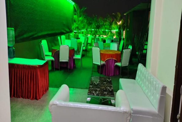 Royal Palace Banquet