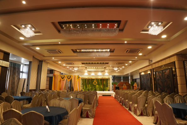 Hotel Sadanand Regency