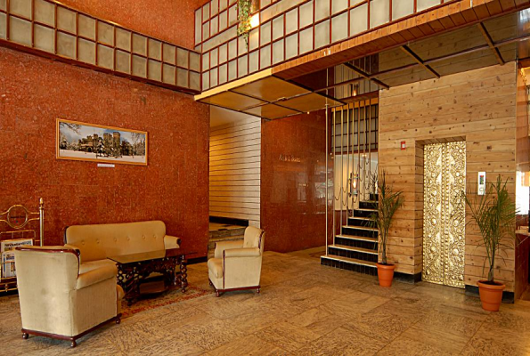 Hotel Arif Castles 4