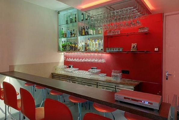 Hotel Singhs International