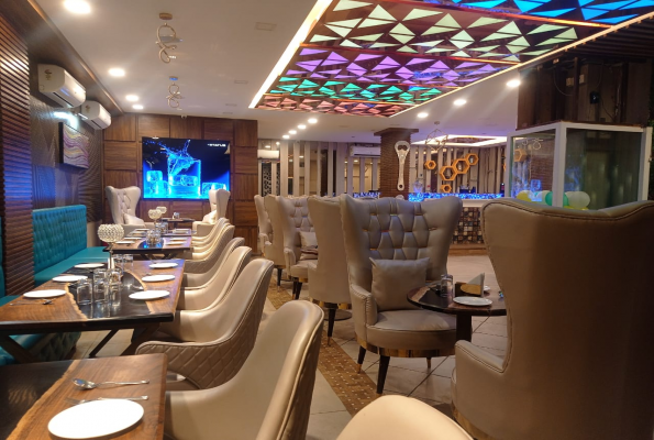 Status Family Restaurant And Bar