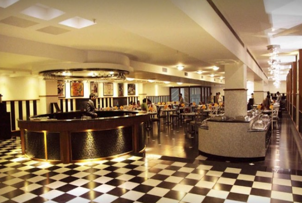 Deja Vu Buffet Bar 1