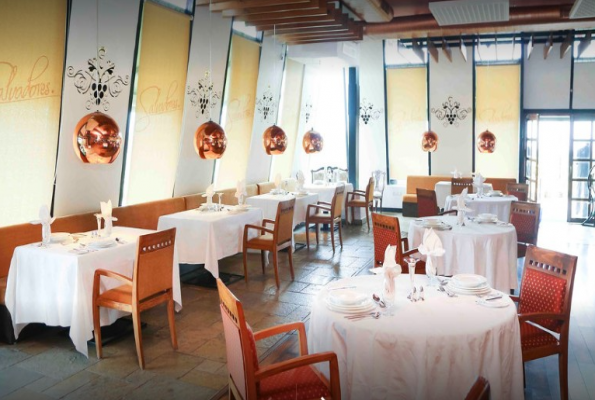 Salvadores Fine Dining 1