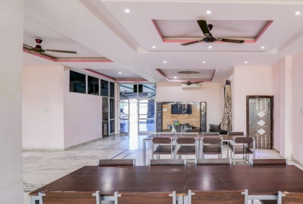 Hotel Abhishek Inn 4