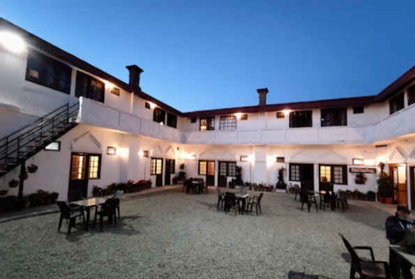 Hotel Himalayan Club 4