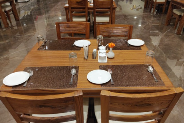 Sai Neem Tree Hotel 4