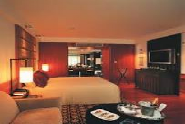 Intercontinental Marine Drive 4