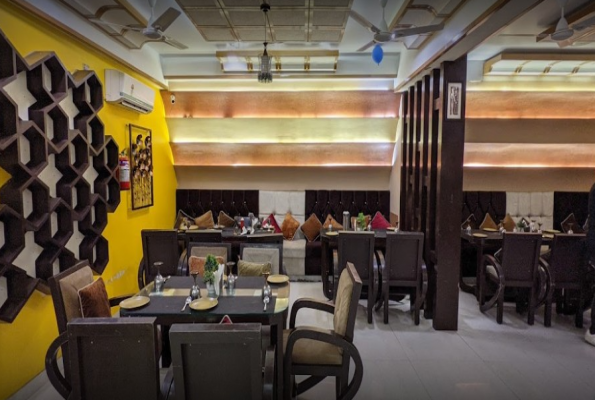 Skybytes Rooftop Restaurant 3